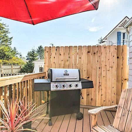 Charming Seaview Home With Bbq, Deck And Fire Pit Bagian luar foto
